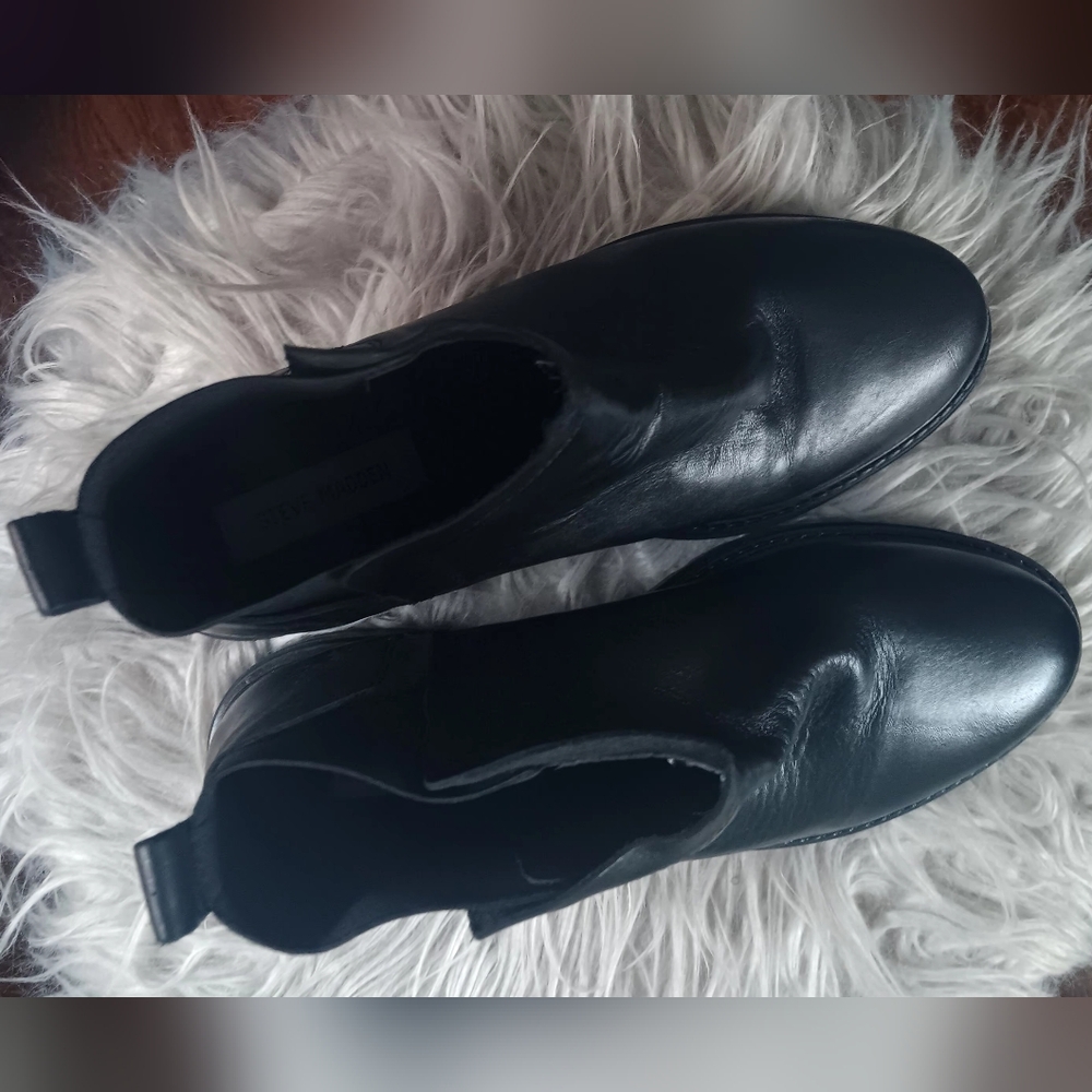 Steve Madden Size 10W Leather Black Boots - Picture 2 of 5